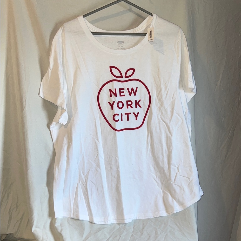 Old Navy White Tee with Red New York City Apple Graphic
